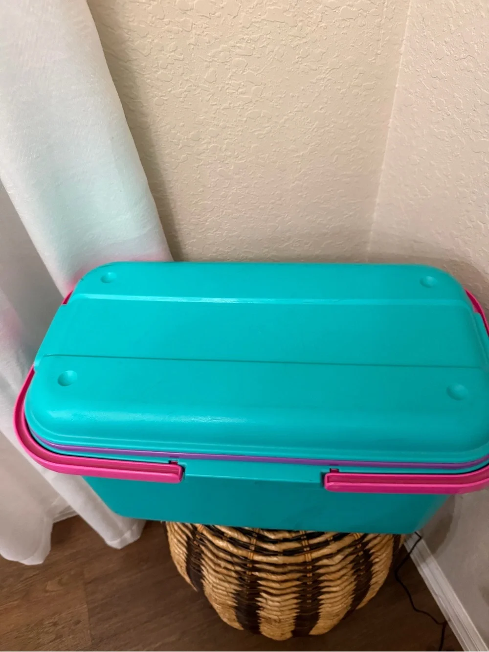 Vintage Eagle Craftstor Sewing Craft Storage Organizer Tote Bin Teal Purple Pink